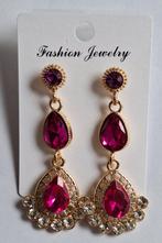 Roze fonkelende steentjes strass steker oorbellen, Overige materialen, Nieuw, Ophalen of Verzenden, Knopjes of Stekers