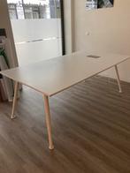 Bureau IKEA GALANT, In hoogte verstelbaar, Zo goed als nieuw, Ophalen, Bureau