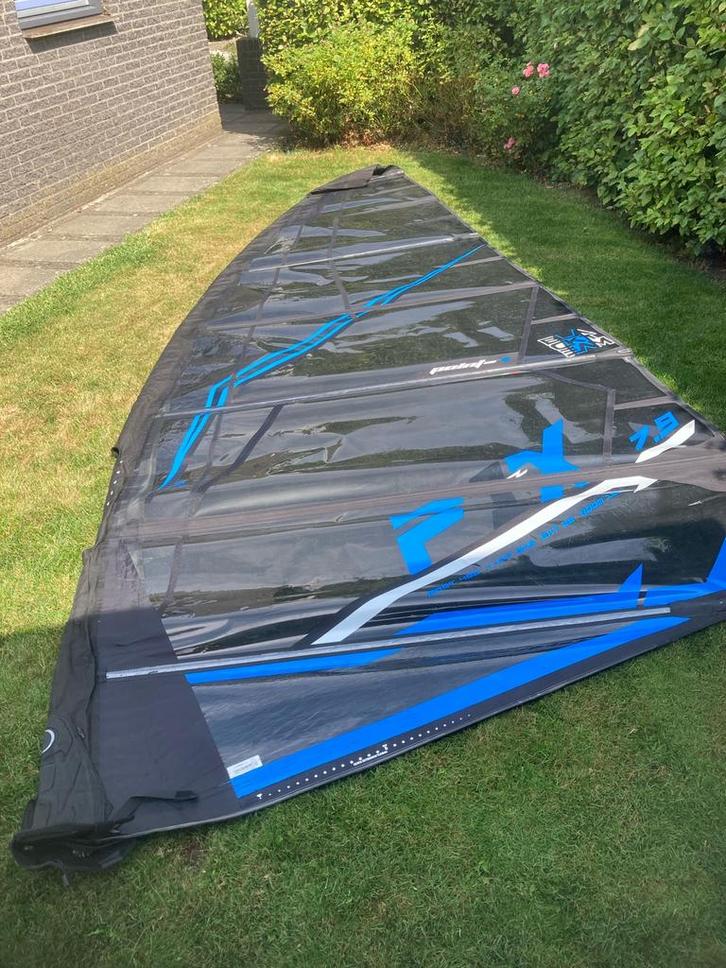 Point 7 F1X 7.9 foil zeil, Watersport en Boten, Windsurfen, Zo goed als nieuw, Zeil, 7 m² of meer, Ophalen