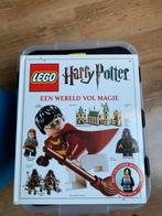 LEGO Harry Potter: Een Wereld Vol Magie Boek, Ophalen of Verzenden, Zo goed als nieuw, Boek of Poster