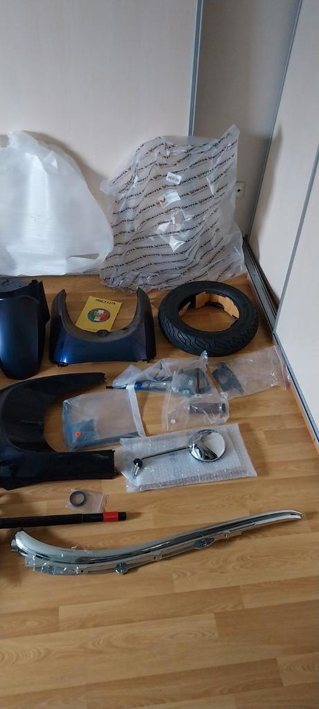 Scooter onderdelen AGM BTC vespa niu vx retro la souris, Fietsen en Brommers, Brommeronderdelen | Algemeen, Zo goed als nieuw