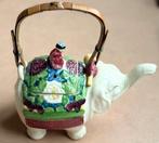 Mooie oude theepot in de vorm van een olifant, Japan, Ophalen of Verzenden