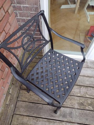 Gegoten aluminium tuinstoelen tuinset tafel beschikbaar voor biedingen