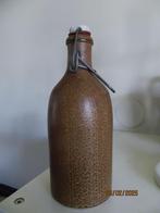 Oude steengoed beugel bierfles 0,5 liter, Verzamelen, Biermerken, Ophalen of Verzenden, Zo goed als nieuw, Overige merken