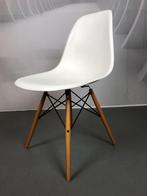 9 Vitra Eames  DSR stoel Wit onderstel Essen, Ophalen of Verzenden, Zo goed als nieuw, Wit, Metaal