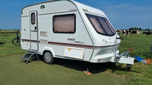 Elddis Force 380-2, Caravans en Kamperen, Caravans, Particulier, tot en met 2, 1250 - 1500 kg, Treinzit, Elddis, Dwarsbed, 2 aparte bedden
