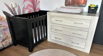 Complete babykamer beschikbaar voor biedingen