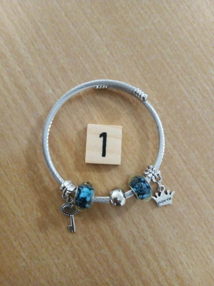 Buig /klem armband, Sieraden, Tassen en Uiterlijk, Armbanden, Zo goed als nieuw, Overige materialen, Zilver, Ophalen of Verzenden