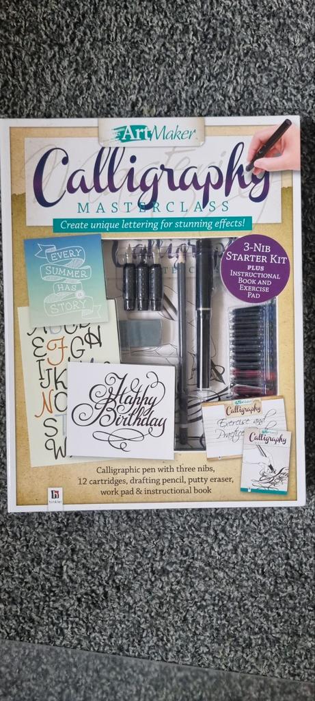 ArtMaker Calligraphy Masterclass - Compleet Starterspakket!, Hobby en Vrije tijd, Tekenen, Zo goed als nieuw, Ophalen of Verzenden