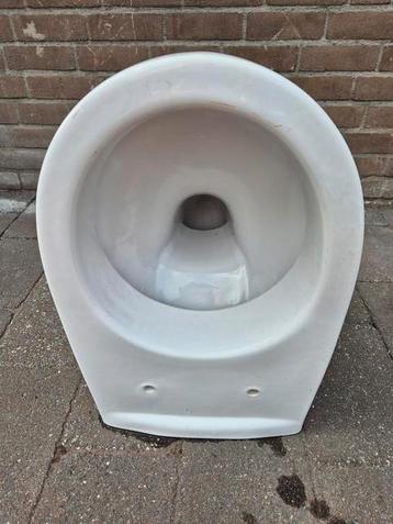 Geberit wandcloset Nieuw.  beschikbaar voor biedingen