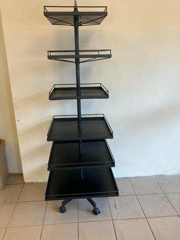 Presentatie stelling, zwart metaal beschikbaar voor biedingen