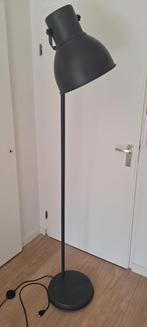 Staande lamp Hektar - donker grijs, Huis en Inrichting, Lampen | Vloerlampen, Ophalen, Gebruikt, Metaal, 150 tot 200 cm