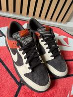 Nike Dunk Low "Red Panda" - 44,5 , FV0395-200, Ophalen of Verzenden, Nieuw, Nike, Sneakers of Gympen