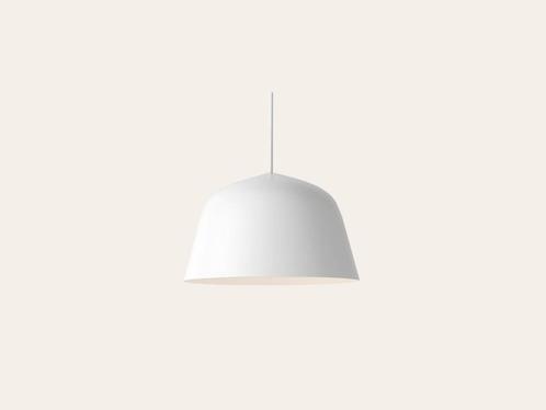 Muuto Ambit wit bij TheReSales, Huis en Inrichting, Lampen | Hanglampen, Zo goed als nieuw, Minder dan 50 cm, Overige materialen