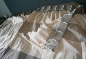 2 gestreepte gordijnen 147+138/230 Hema plooiband+haken. beschikbaar voor biedingen