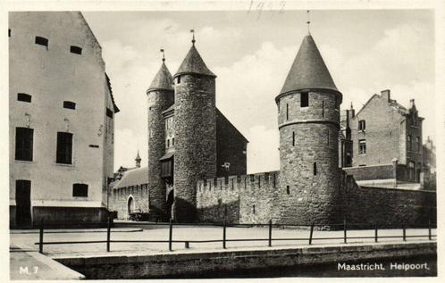 Maastricht, Helpoort - 1933? - ongelopen, Verzamelen, Ansichtkaarten | Nederland, Ongelopen, Limburg, 1920 tot 1940, Ophalen of Verzenden