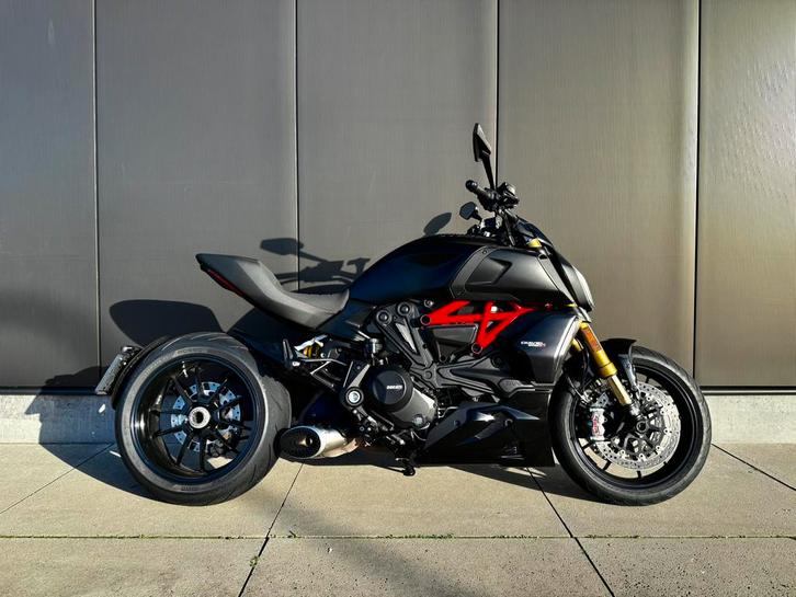 Ducati Diavel 1260S 2020 Termignoni 1260 S BTW Motor, Motoren, Motoren | Ducati, Particulier, Naked bike, meer dan 35 kW, 2 cilinders