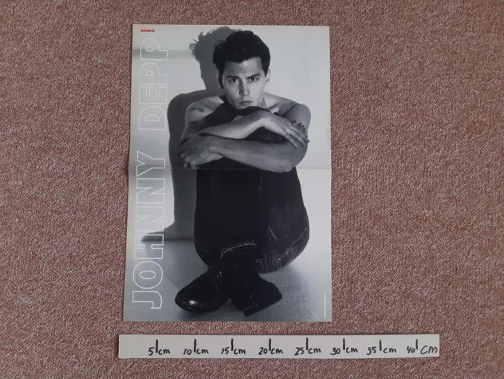 Poster Johnny Depp  Bravo Color Me Badd A3 28x42 cm, Verzamelen, Posters, Zo goed als nieuw, Film en Tv, A1 t/m A3, Rechthoekig Staand