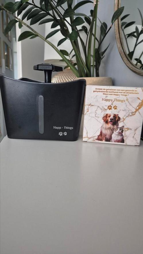 Happy Things Drinkfontein Kat en Hond XL - 3 L, Dieren en Toebehoren, Kattenvoerbakken en Drinkbakken, Zo goed als nieuw, Ophalen of Verzenden