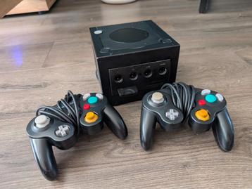 Nintendo GameCube Zwart + 2 Controllers beschikbaar voor biedingen