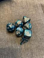 Set van  DND dobbelstenen- Blauw, Een of twee spelers, Ophalen, Zo goed als nieuw, Reisspel