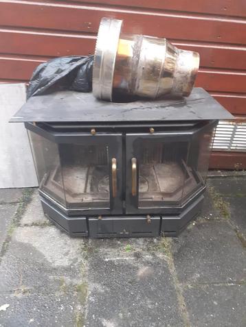 Mooie inbouw haard voor weinig. beschikbaar voor biedingen