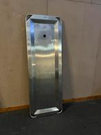 Rvs verzorgingsplaat met wieltjes uitvaart, Ophalen, Gebruikt