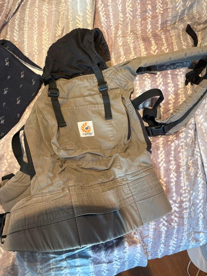 Ergobaby draagzak met dekentje, Kinderen en Baby's, Babydragers en Draagdoeken, Zo goed als nieuw, Draagzak, Buik, Rug of Zij
