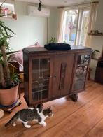(Eiken) houten kast is 110 cm hoog en 120 cm breed, Antiek en Kunst, Antiek | Meubels | Kasten, Ophalen