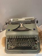 Werkende Triumph typemachine groen (incl. deksel), Diversen, Typemachines, Ophalen of Verzenden, Gebruikt
