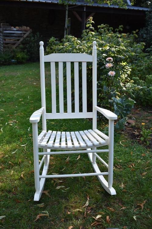 schommelstoel wit hout landelijk, Kinderen en Baby's, Kinderkamer | Tafels en Stoelen, Gebruikt, Stoel(en), Ophalen