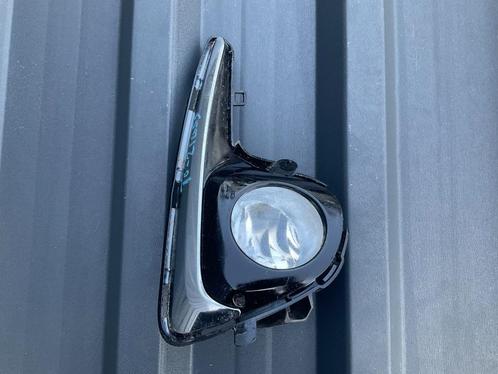 Bumper Mistlamp Grill Toyota Yaris 81481-0D360 14-17 RECHTS, Auto diversen, Tuning en Styling, Ophalen of Verzenden