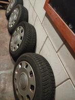 Fiat 500 winterbanden set inclusief orginele doppen, Ophalen, 14 inch, 175 mm, Banden en Velgen