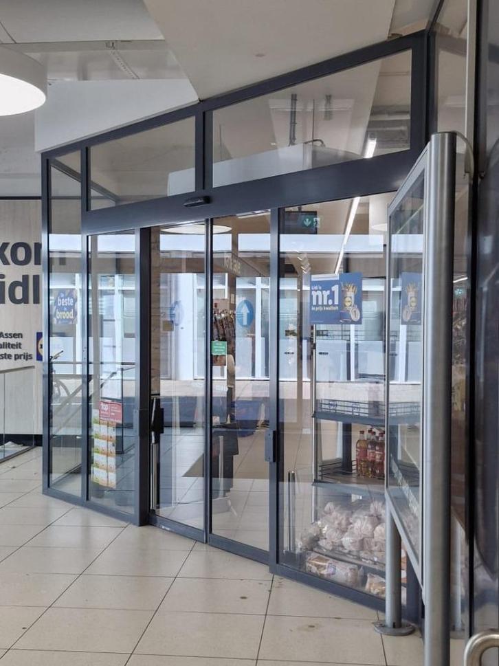 2 stuks Assa Abloy elektrische schuifdeur / schuifpui, Doe-het-zelf en Verbouw, Deuren en Horren, Gebruikt, Binnendeur, 215 cm of meer