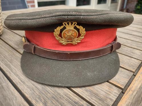Gereserveerd DT pet Generaals pet met rode band, Verzamelen, Militaria | Algemeen, Landmacht, Helm of Baret, Nederland, Verzenden