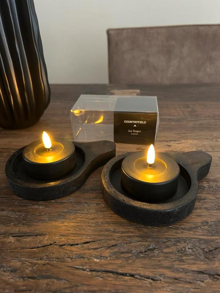 2 LED ZWARTE WAXINELICHTJES  / AFSTANDSBEDIENING / BAKJES …, Huis en Inrichting, Woonaccessoires | Kandelaars en Kaarsen, Nieuw