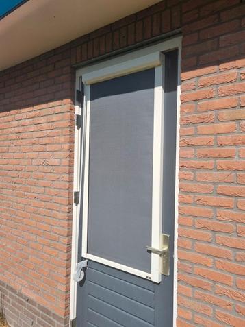 Zonwering (Sunmaster) 145x70cm beschikbaar voor biedingen