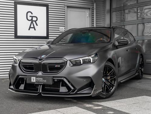 BMW M5 TOURING | KERAMISCH | CARBON M-PERFORMANCE | NL AUTO, Auto's, BMW, Bedrijf, Te koop, 5-Serie, 360° camera, 4x4, ABS, Achteruitrijcamera