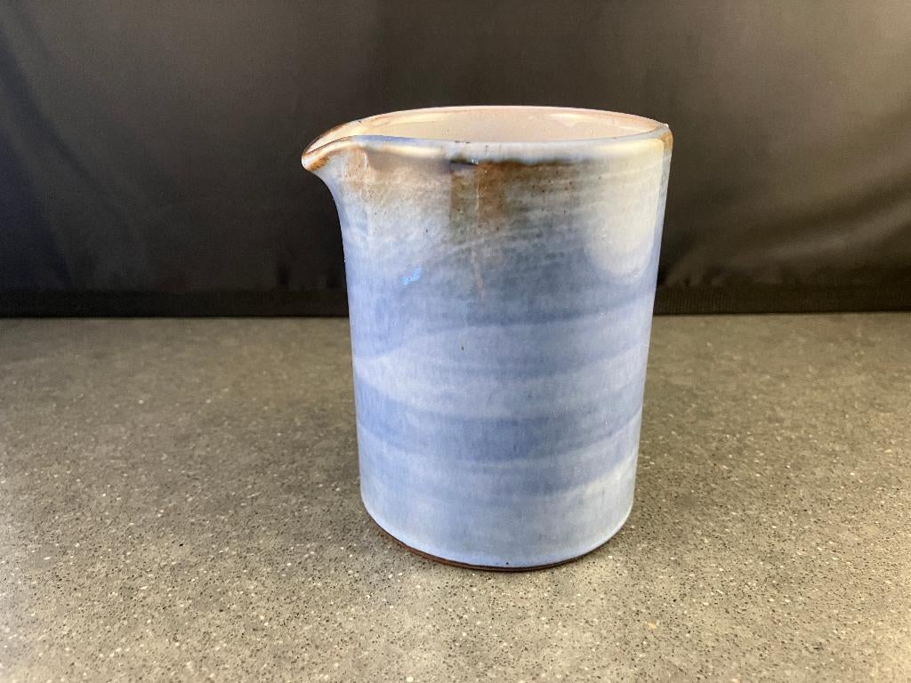Prachtig grijsblauw schenk kannetje Volendams aardewerk, Ophalen of Verzenden