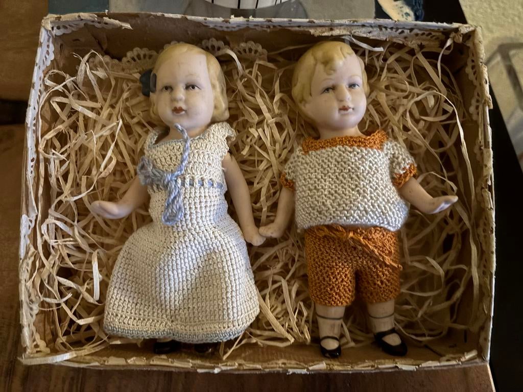 Vintage Bisque Porseleinen Poppetjes - Jongen en Meisje, Verzamelen, Poppen, Ophalen of Verzenden, Nieuw, Pop