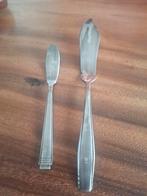 2 zilveren of verzilverde  voor de jam- en botermesjes,  Ger, Antiek en Kunst, Antiek | Bestek, Ophalen of Verzenden