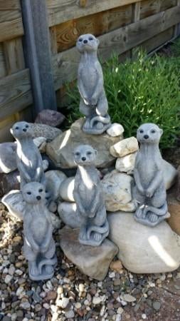 Vrolijke Stokstaartjes, in de Tuin, Ophalen of Verzenden, Nieuw, Steen, Dierenbeeld