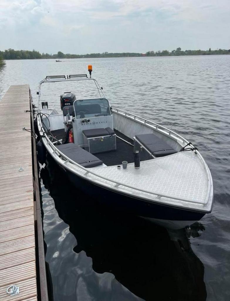 Tinn-Silver 650 aluminium consoleboot + 225 PK Yamaha Vmax, Gebruikt, 6 meter of meer, Aluminium, Ophalen