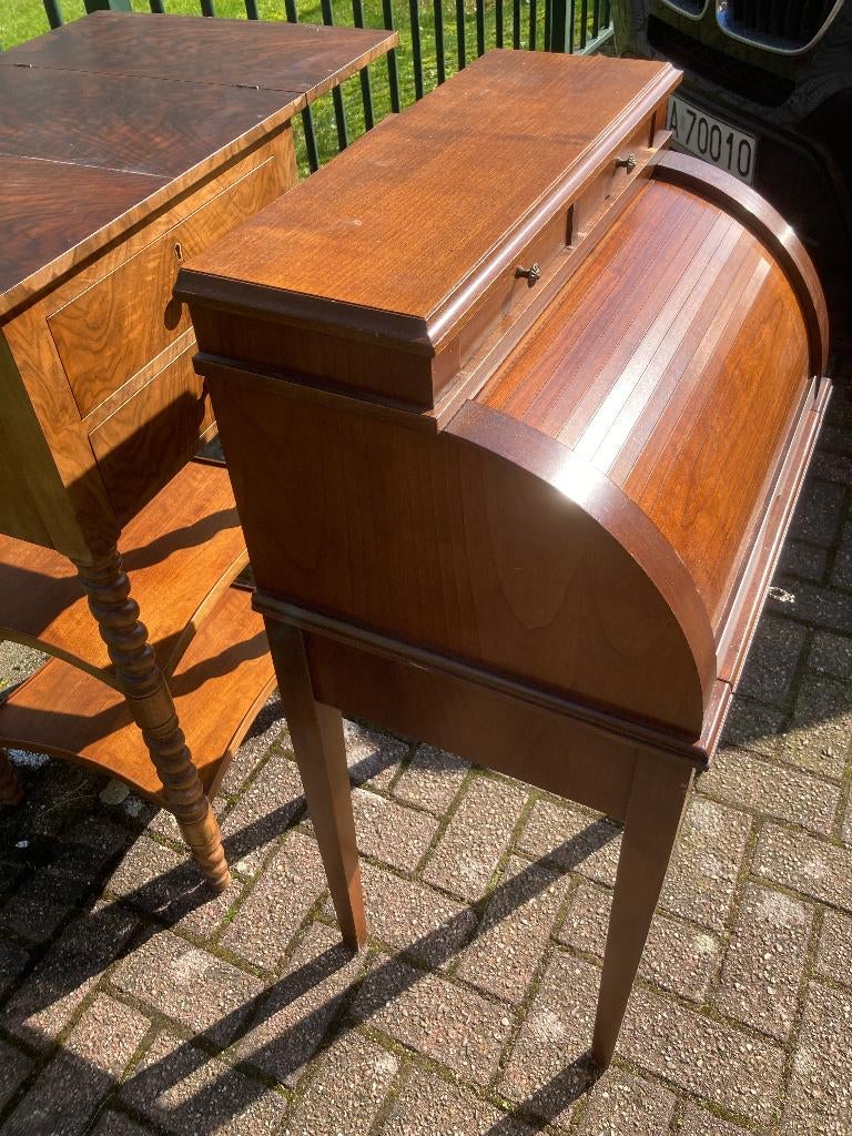 T.K. oud rolbureau in goede en nette staat zie foto's, Ophalen