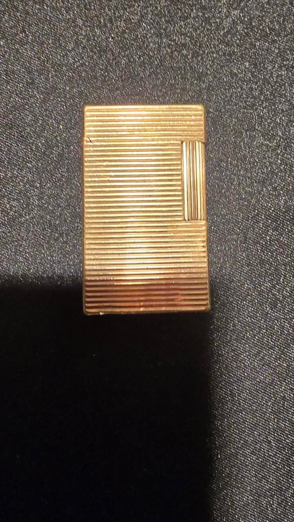 Mooie complete S.T. Dupont aansteker - Goudkleurig, Verzamelen, Rookartikelen, Aanstekers en Luciferdoosjes, Ophalen of Verzenden