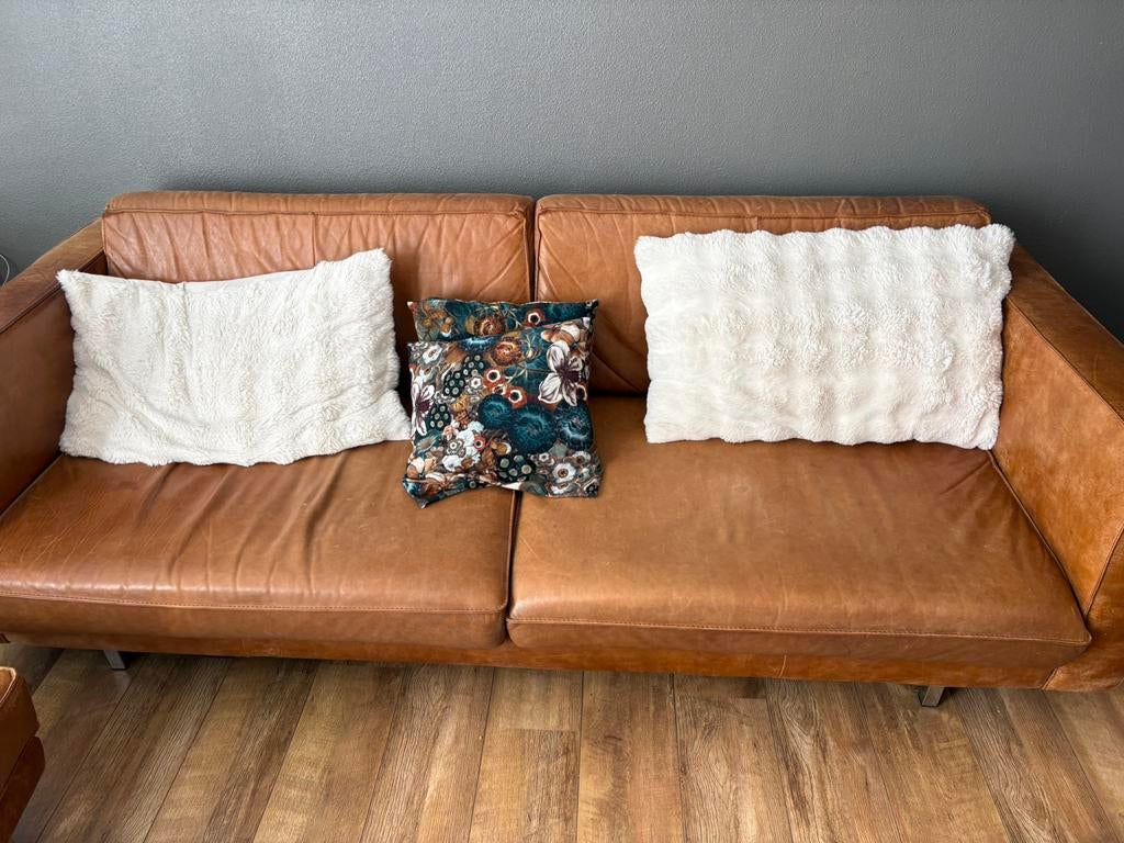 Leren bank + hocker, Ophalen, Gebruikt, Minder dan 75 cm, Driepersoons