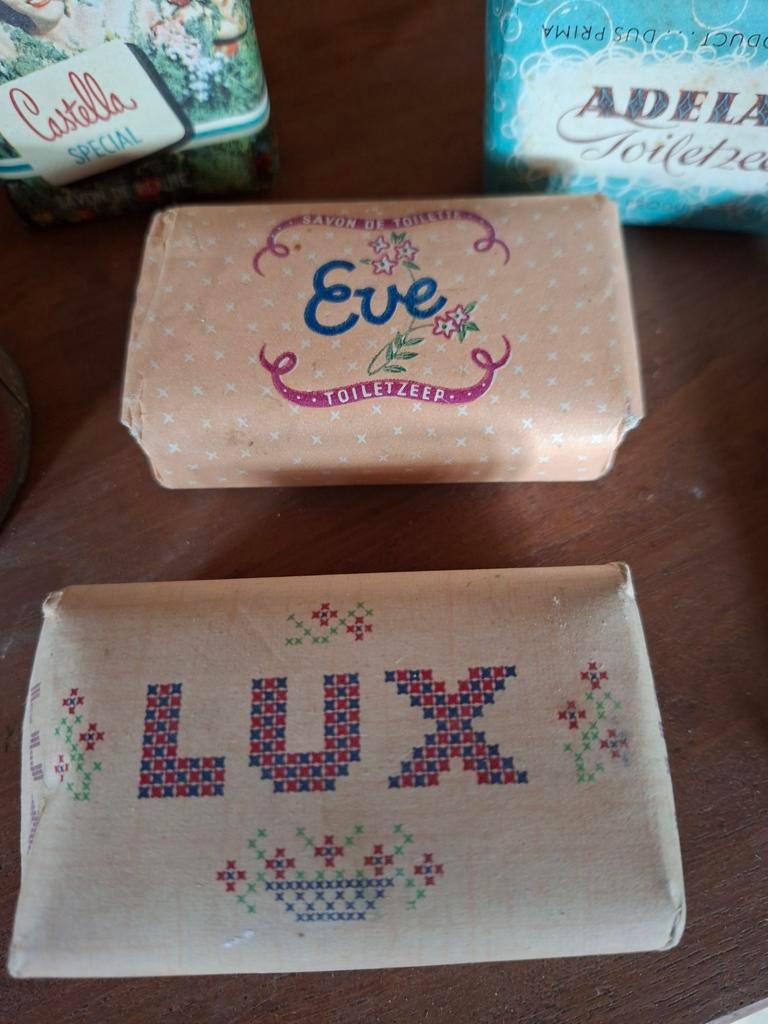 4 stuks oude zeepjes., Verzamelen, Verzenden, Gebruikt, Miniatuur