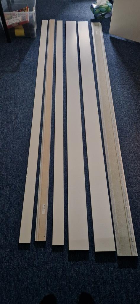 Gelakte plinten RAL 9016 zijdeglans, Doe-het-zelf en Verbouw, Plinten en Afwerking, Nieuw, Ophalen of Verzenden, Mdf, 200 tot 250 cm