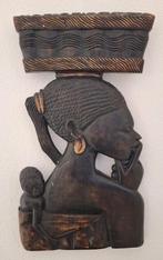Houten sculptuur Afrikaanse vrouw met kind en mand, Ophalen of Verzenden