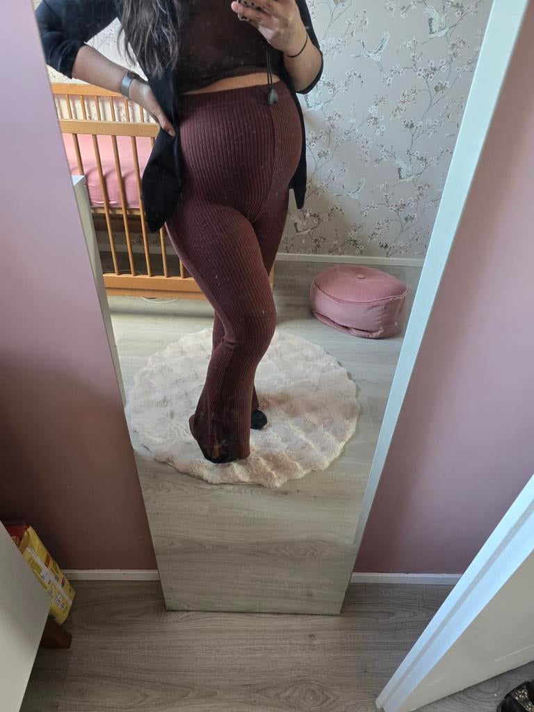 Zwangerschapsbroek rib Flared pants bruin M positiebroek, Kleding | Dames, Maat 38/40 (M), Bruin, Ophalen of Verzenden, Zo goed als nieuw